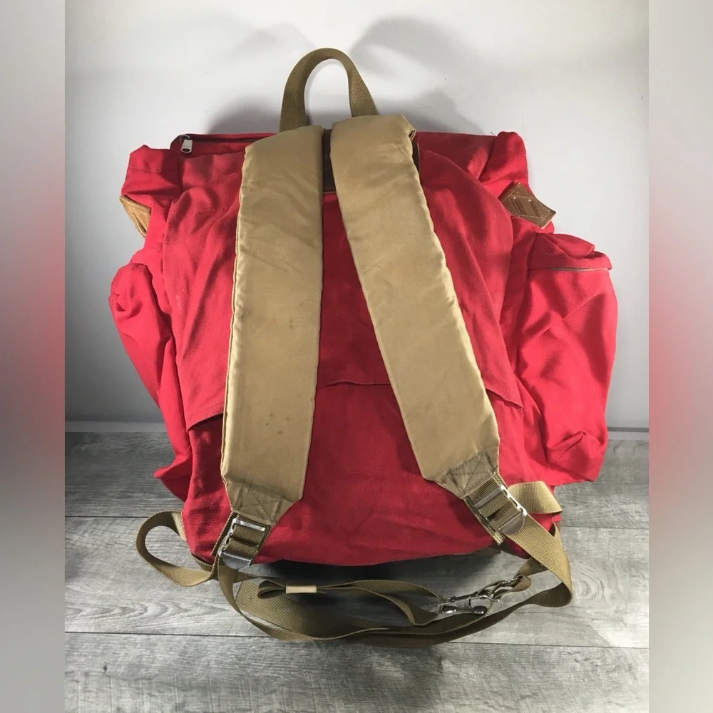 JanSport Red Canvas Leather Bottom Backpack Hiking Ruck Bag Day Pack Made in USA